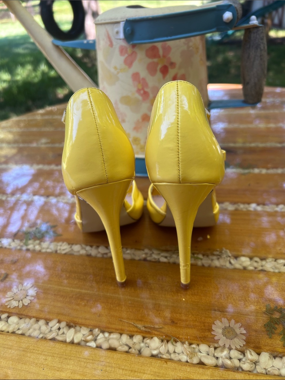 Shoe Dazzle Bright Yellow Patent T-Strap Peep-Toe Heels with Bow - Picture 10 of 11